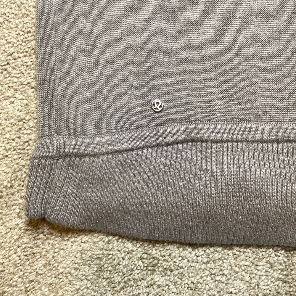 Lululemon CASHMERE Sweet Savasana Pullover Heathered Medium Grey Sweater 6 small - Picture 13 of 13